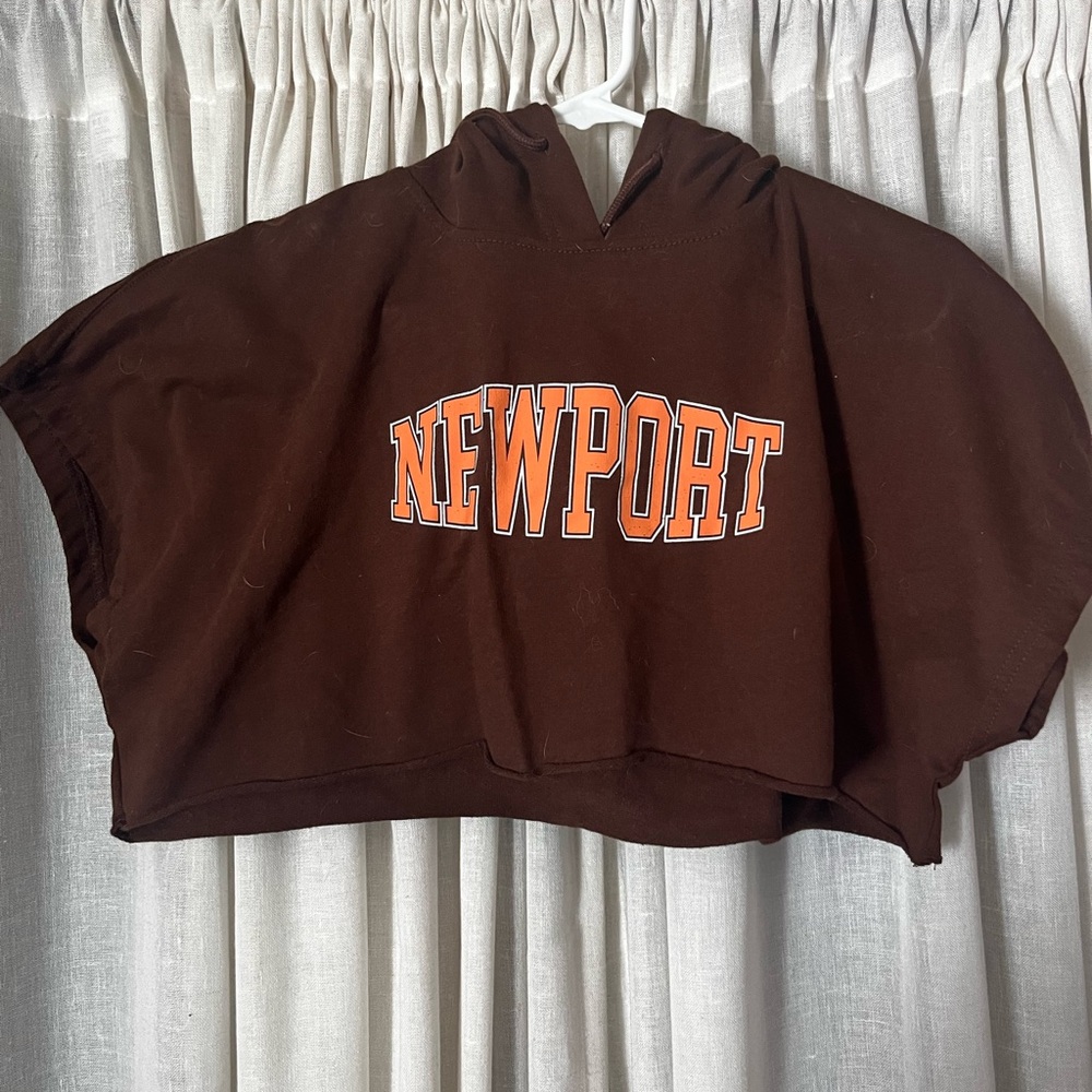 Hooded crop top